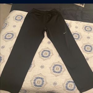 Nike Sweats Therma-Fit Sweatpants size medium